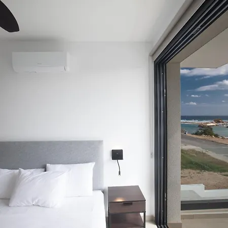 Haus In Paralimni Mit Doppelveranda Holiday home