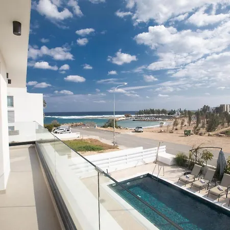 Haus In Paralimni Mit Doppelveranda Holiday home