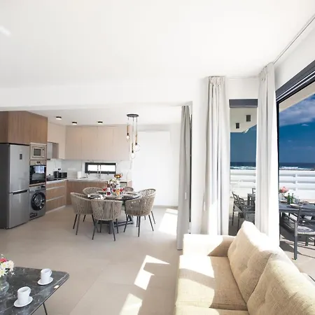 Haus In Paralimni Mit Doppelveranda * Протарас